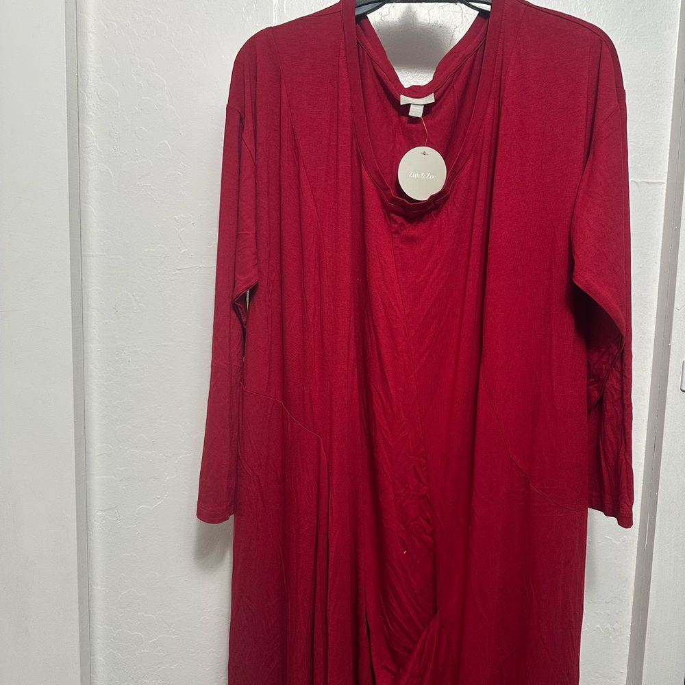 Red Long Sleeve dress with touched detail In front